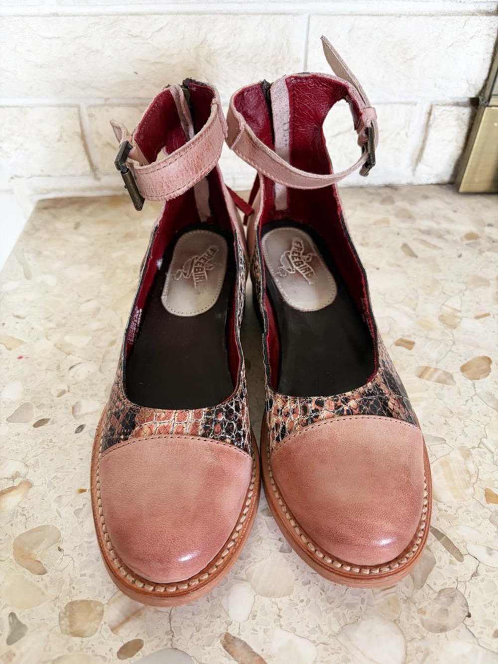 🔥Freebird Marilyn Ankle Strap in Blush Snakeskin - low heel - Picture 2 of 7